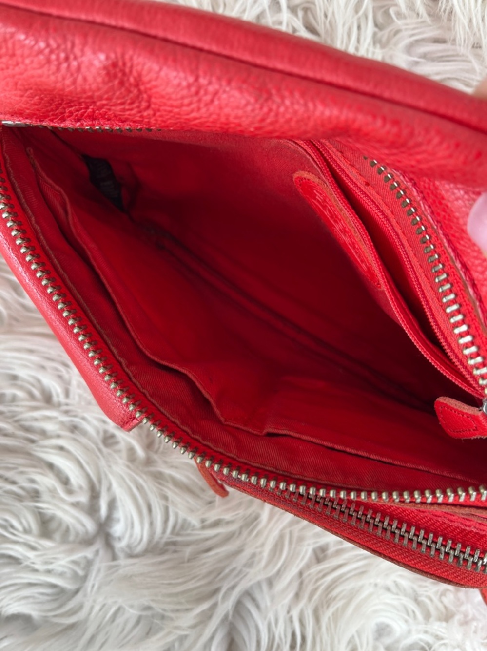 Fossil Red Leather Crossbody Multi-Pocket Bag - Picture 10 of 13